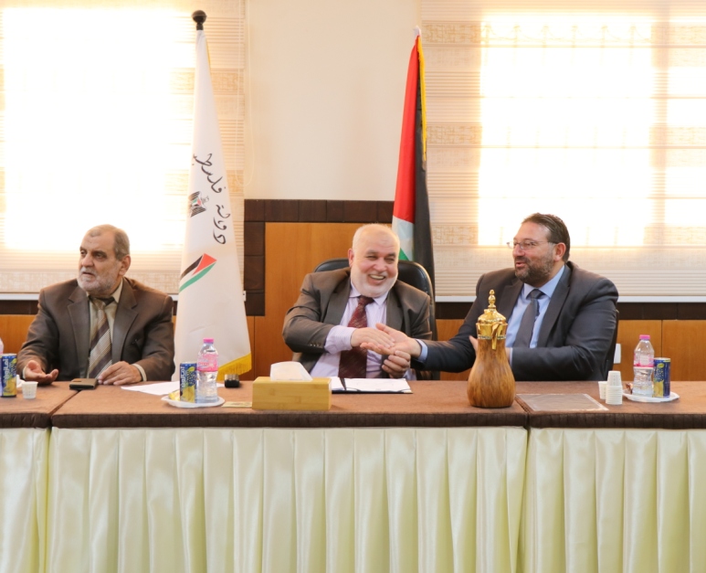 القضاء يعقد اللقاء التشاوري مع نخبة من المحامين لصيغة وكالة المحامي